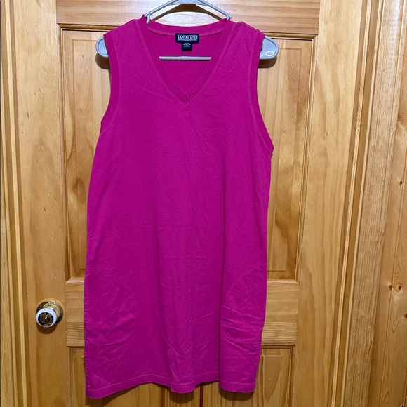 Lands' End Dresses & Skirts - Lands' End Sleeveless V-Neck Tank Shift Dress in Bright Pink, Size Large (14-16)